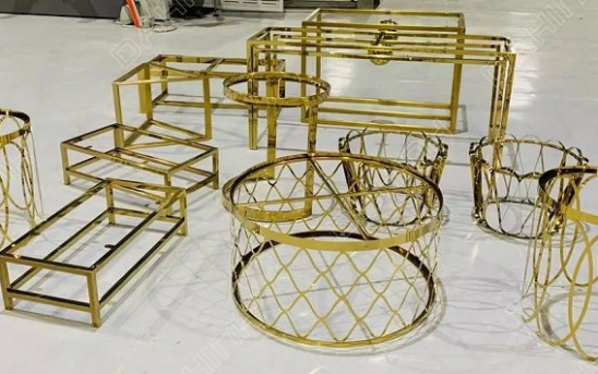 Inox mạ vàng có tốt không? Ứng dụng trong đời sống hiện nay